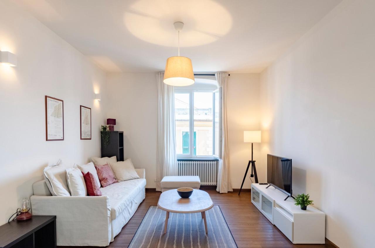 Joivy Spacious Family Apt For 4, In Carignano, Génova Exterior foto